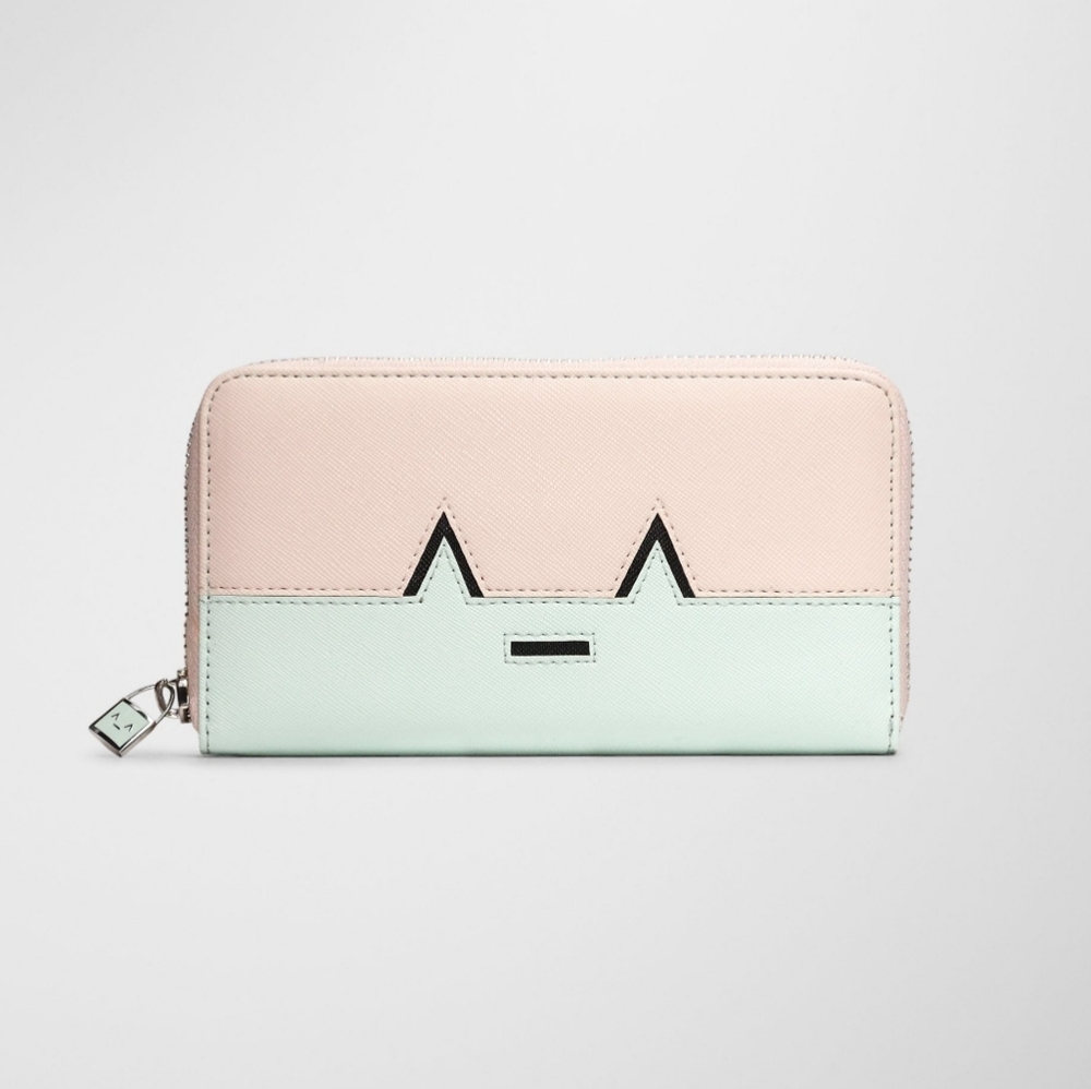 Aritzia's Sunday Best Bronte Zip Wallet
